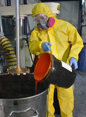 Traje De Protección Química Desc. Amarillo SMS+PE 75 g/m2